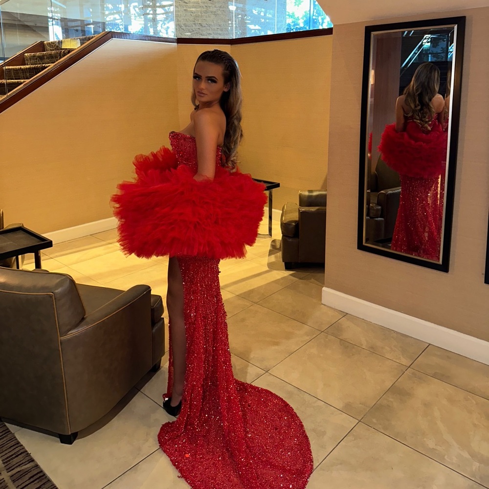 Red Albina dyla dress